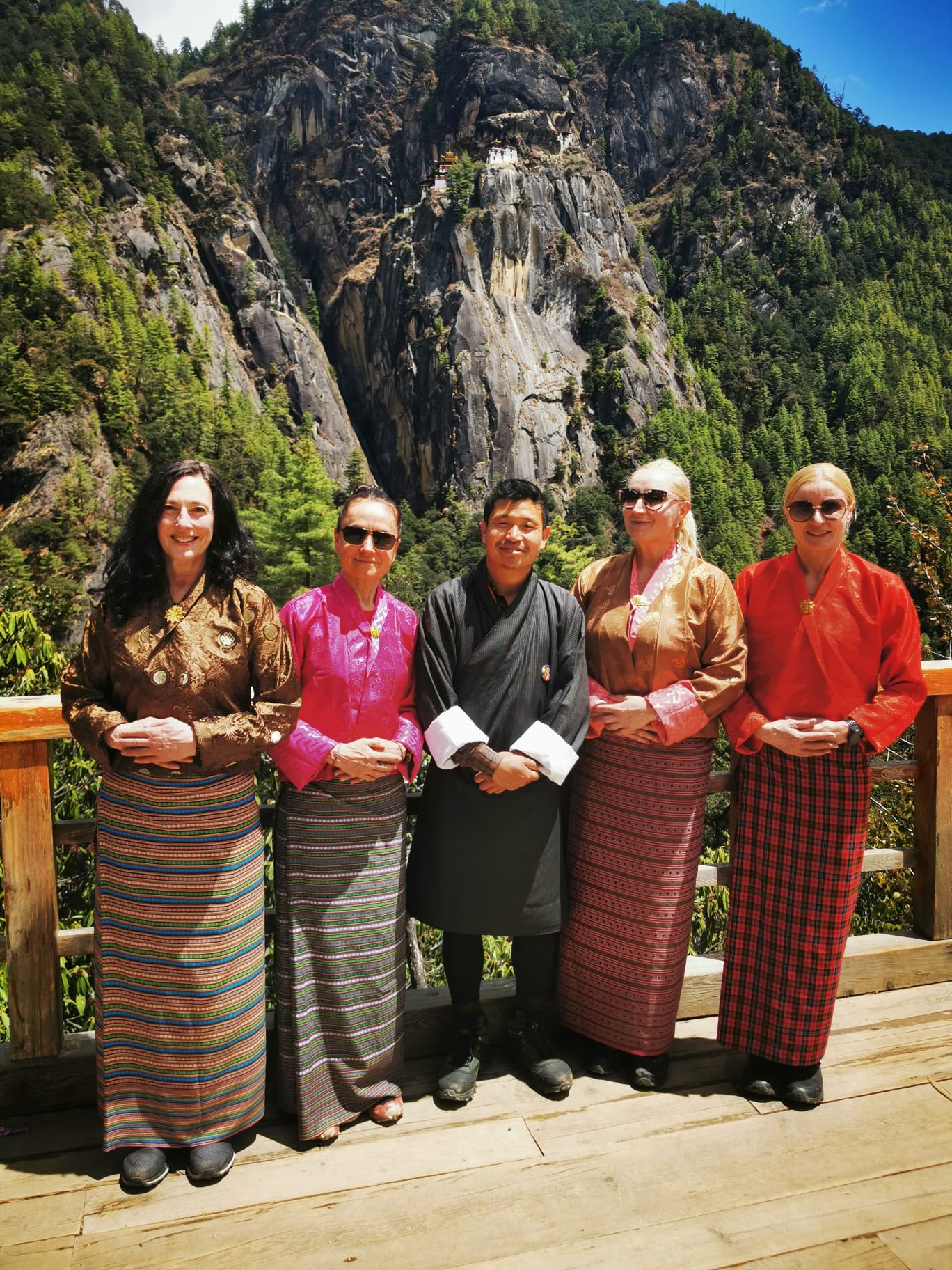 Retiro de yoga espiritual y trekking en Bután en 2027