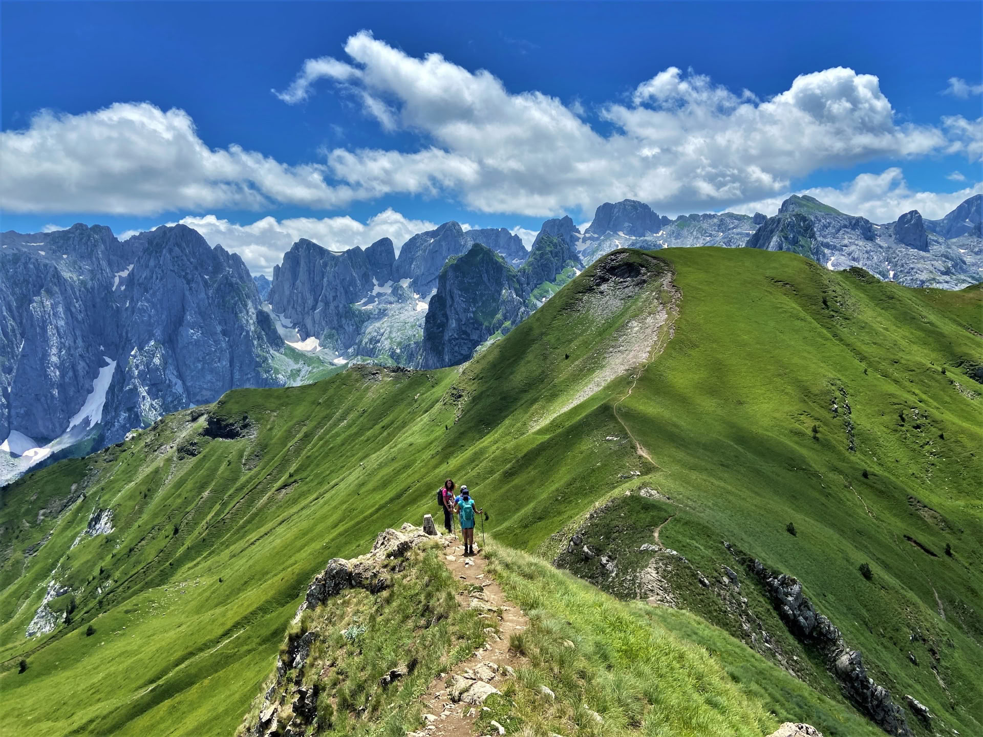 Vacaciones de senderismo de montaña de 7 días en Montenegro