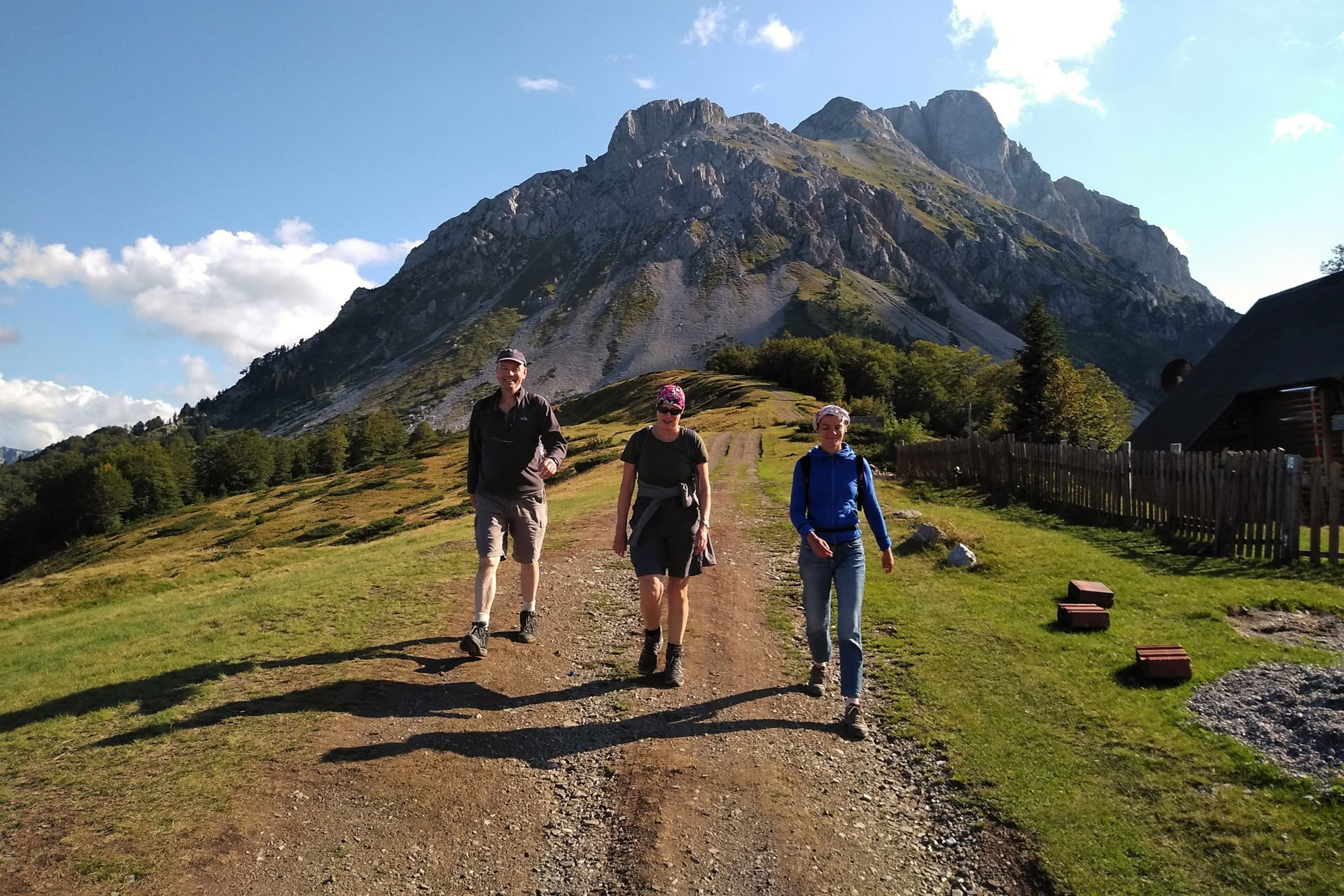 Vacaciones de senderismo de montaña de 7 días en Montenegro