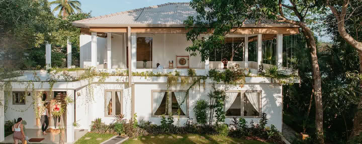 Aventura de surf y yoga en Sri Lanka