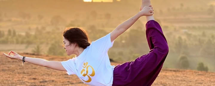 Cuerpo, Mente y Energía: 200 horas de formación de profesores de yoga en India