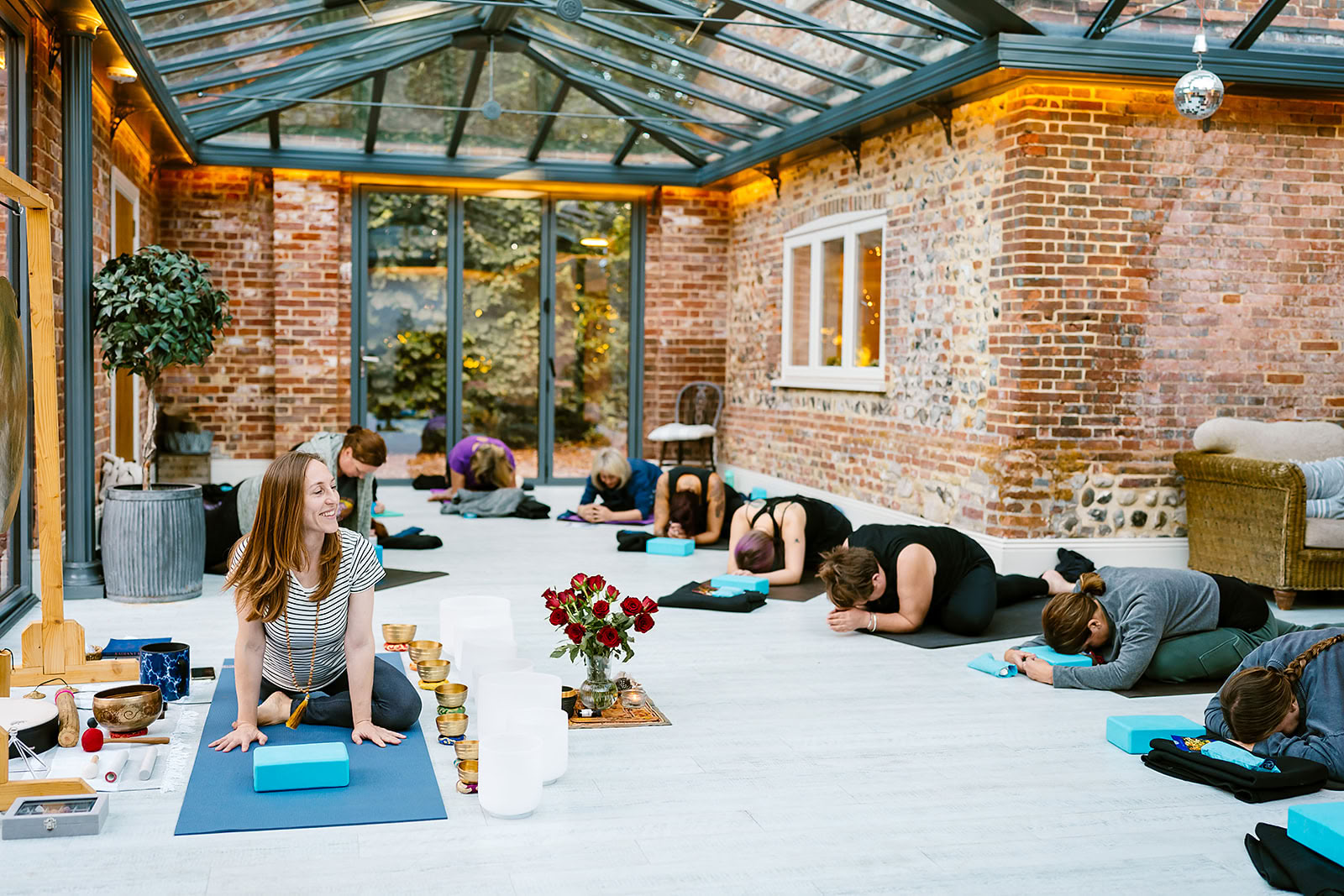 Retiro residencial de curso corto de formación de profesores de yoga junto al mar en Norfolk