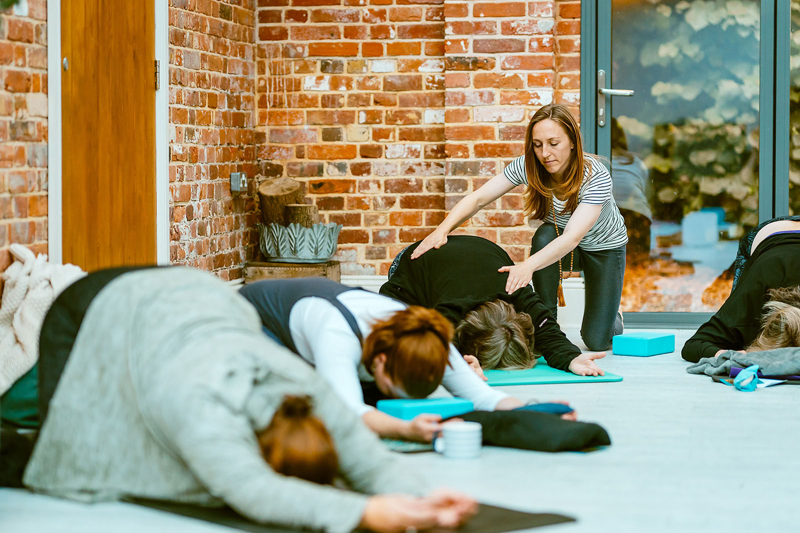 Retiro residencial de curso corto de formación de profesores de yoga junto al mar en Norfolk
