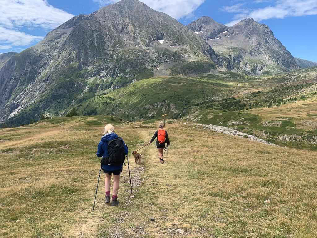 Yoga y Caminata en Francia