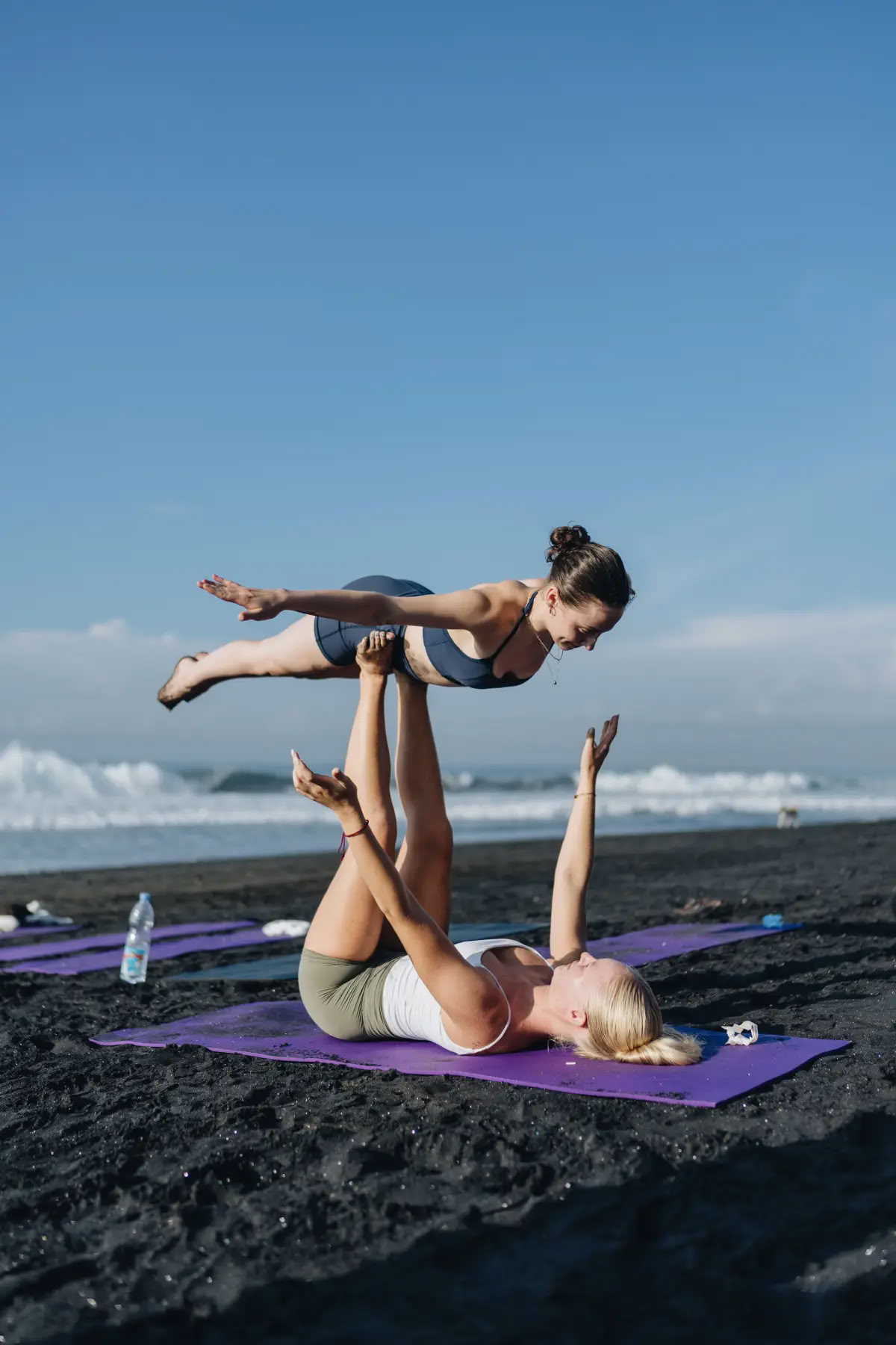 Curso Avanzado de Formación de Profesores de Yoga de 300 Horas – del 1 de junio al 25 de junio de 2026