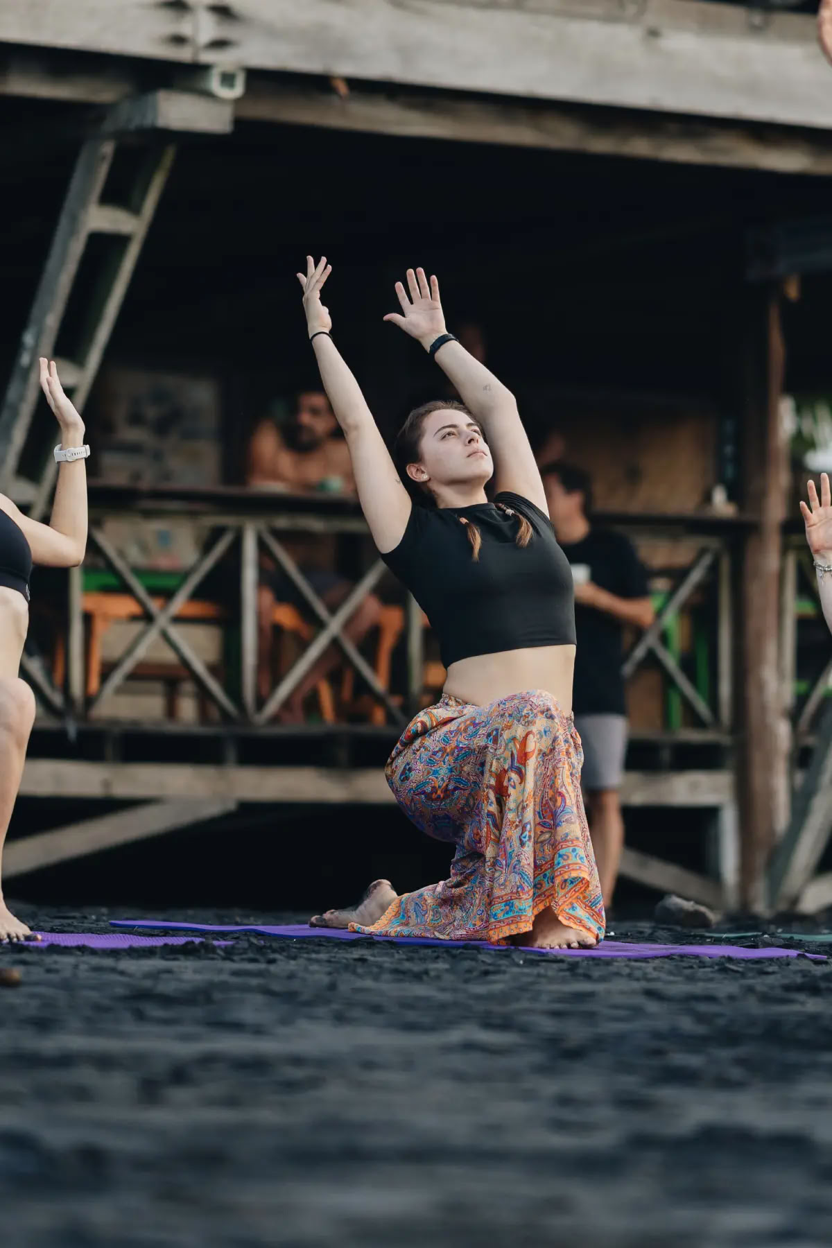 Curso Avanzado de Formación de Profesores de Yoga de 300 Horas – del 1 de junio al 25 de junio de 2026