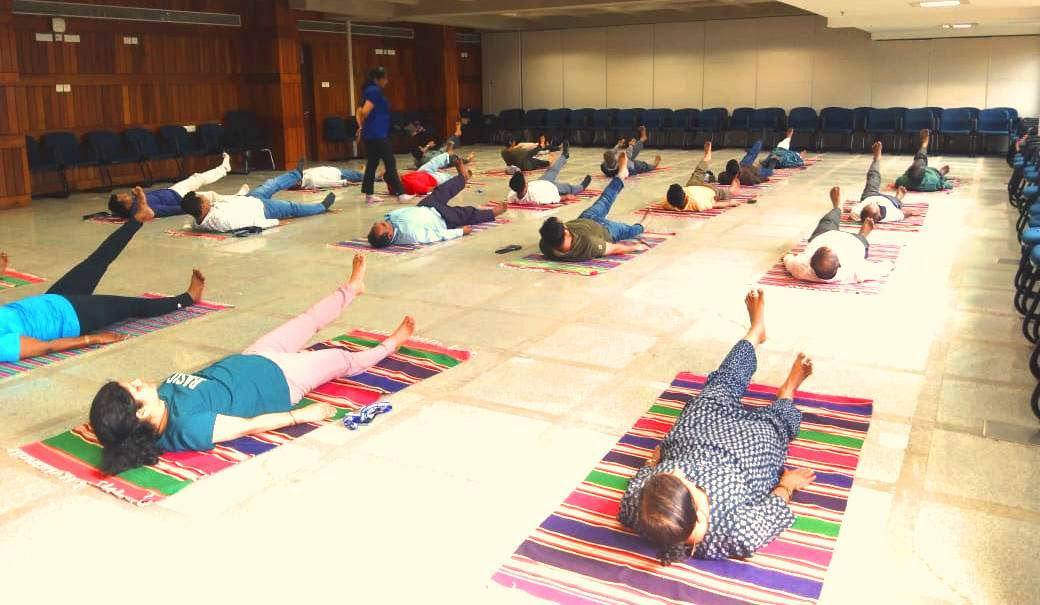 Taller de yoga sobre la salud después de la jubilación