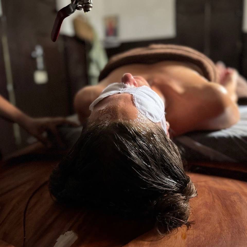 Entre el Océano y el Silencio: Retiro de Yoga y Ayurveda en el Corazón de Kerala, India
