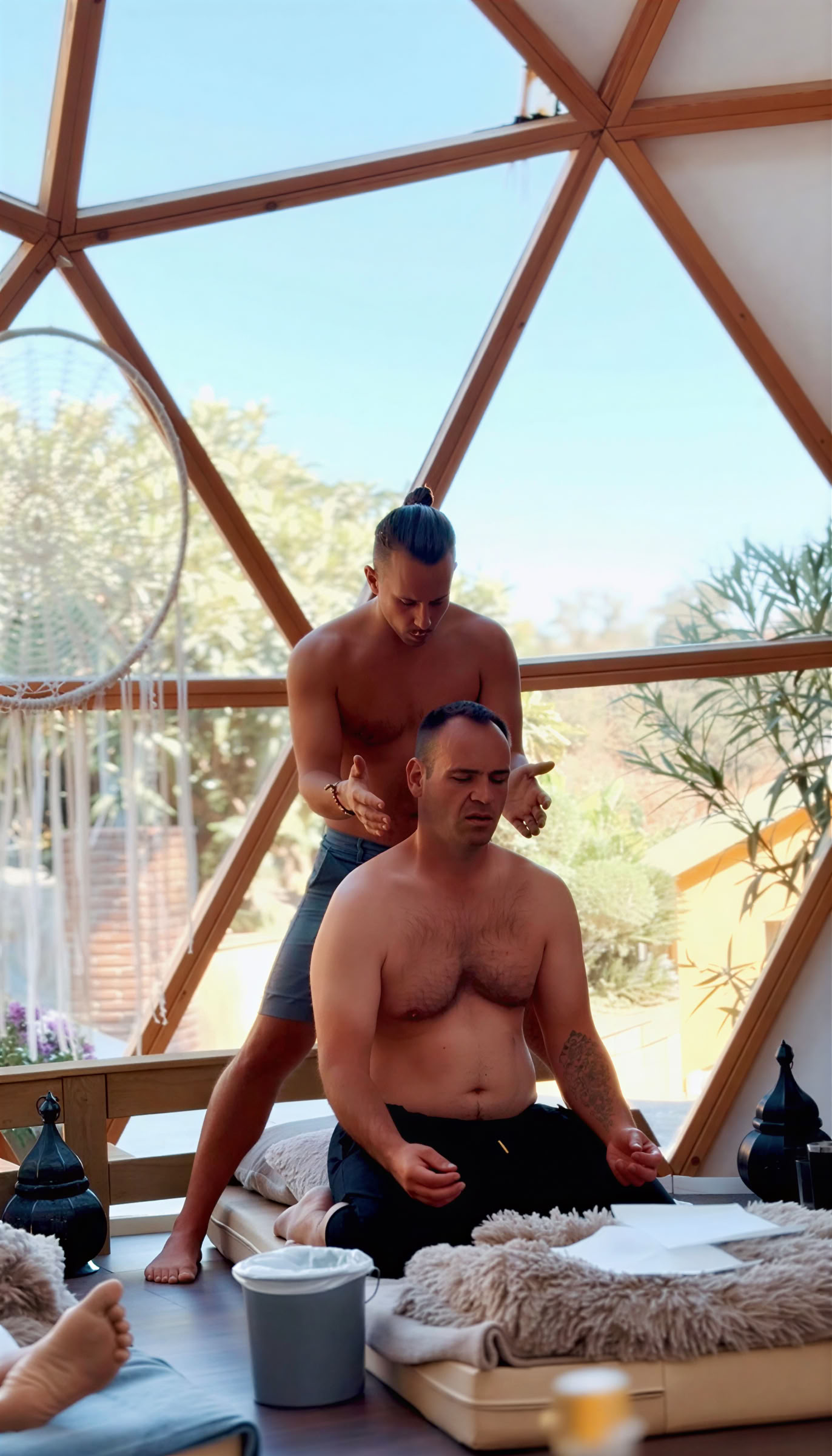 Retiro holístico integrativo de ayahuasca de 5 días en grupo pequeño con respiración chamánica y kambó en Málaga, España