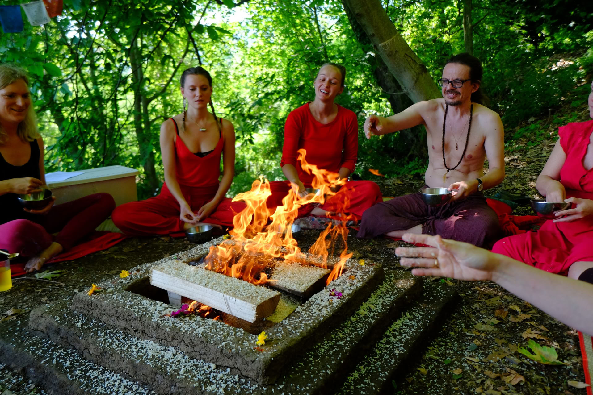 Retiro de formación avanzada de yoga y tantra de 80 horas