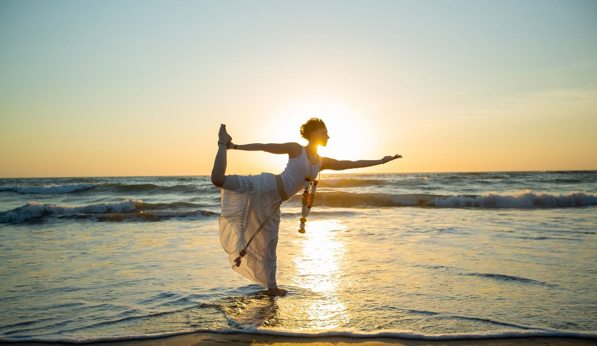 Formación de Profesores de Yoga Hatha Vinyasa de 200 Horas – 3 al 28 de enero