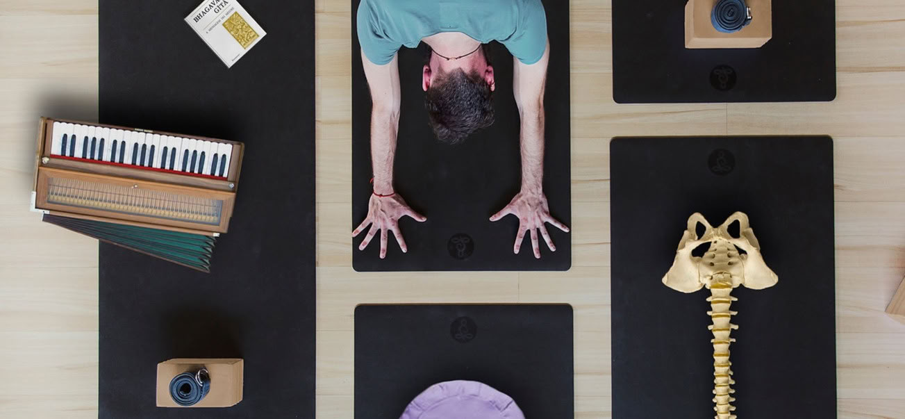 Formación de Profesores de Yoga de 200 Horas - Octubre de 2026