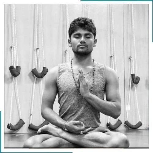 Curso de formación de profesores de yoga de 100 horas