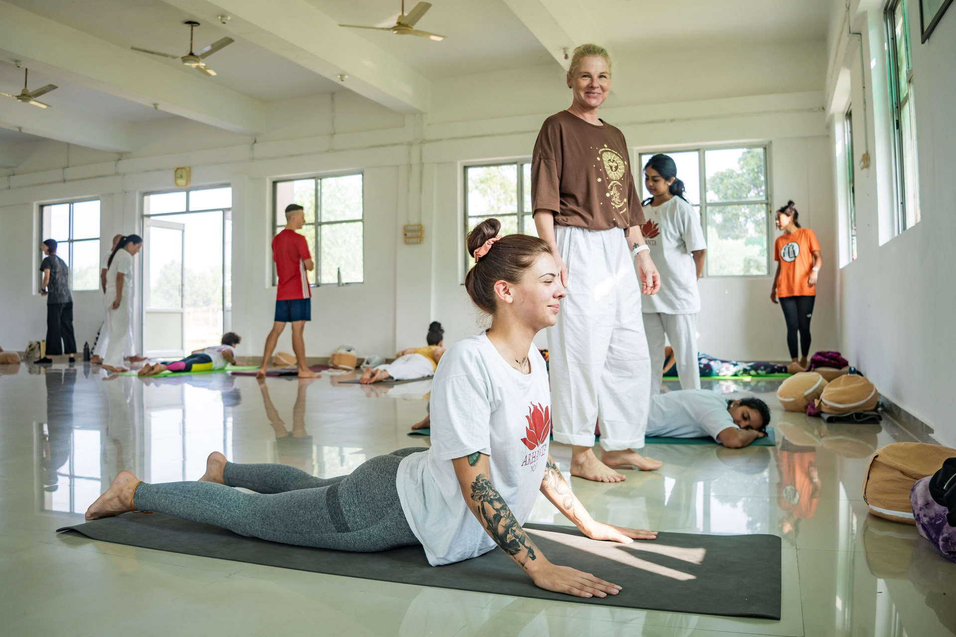 Crea una base sólida: Certificación de yoga de 200 horas en la India, 2026