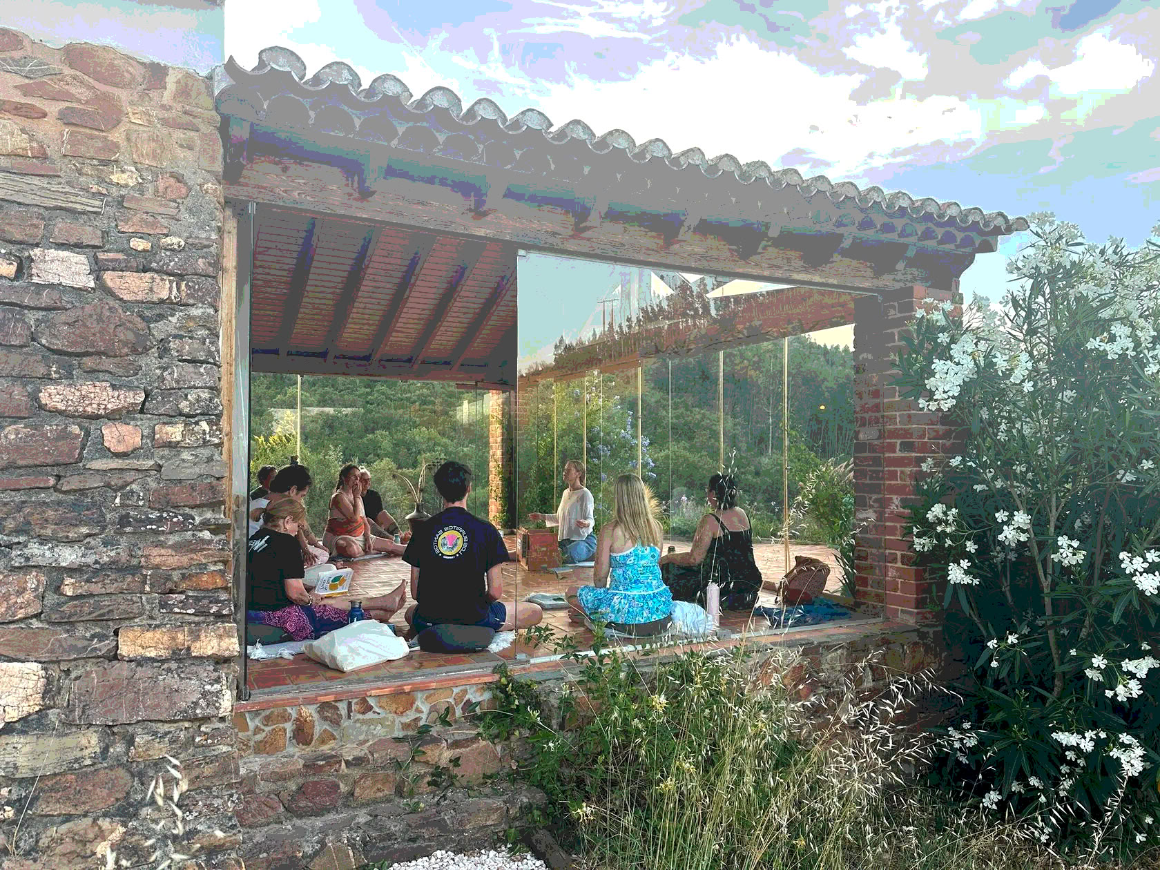 Retiro de Yoga y Bhakti hOMe