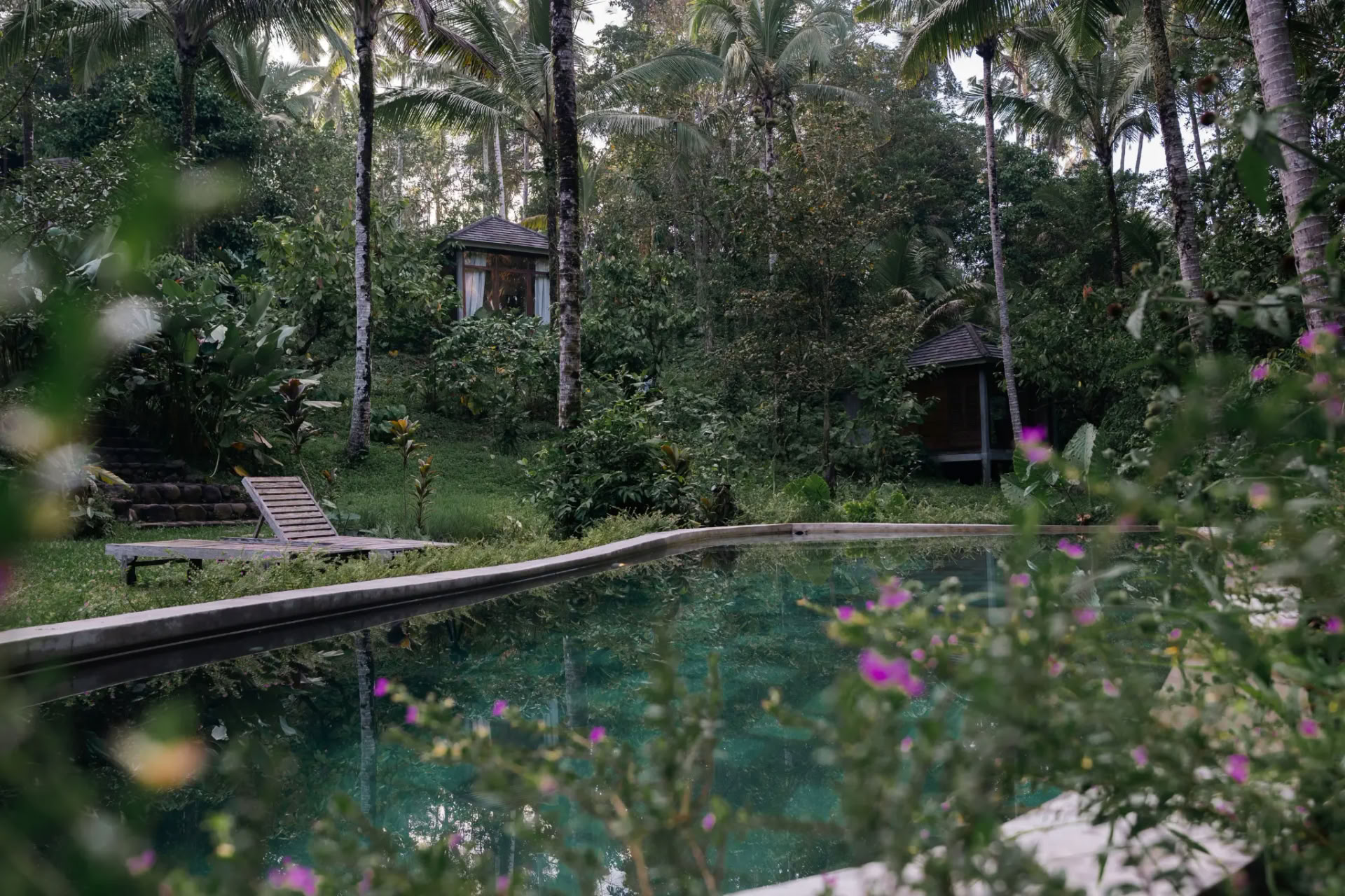 Retiro de 5 días de yoga en la selva, sanación con sonido y creatividad en Bali