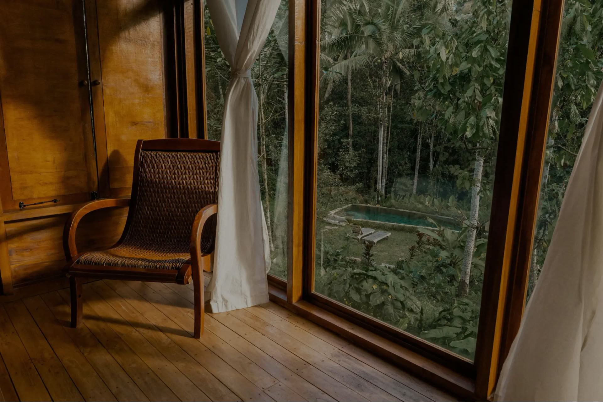 Retiro de 5 días de yoga en la selva, sanación con sonido y creatividad en Bali