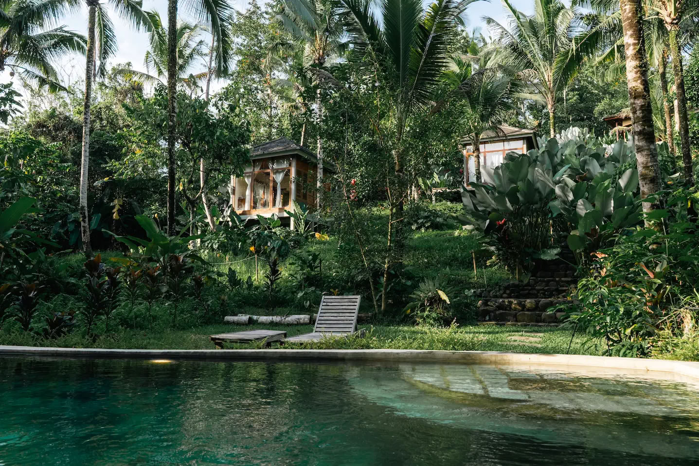 Retiro de 8 días en un templo en la selva, sanación con sonido y arte en Bali