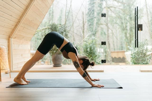 Formación de profesores de yoga con sanación sonora en Rishikesh