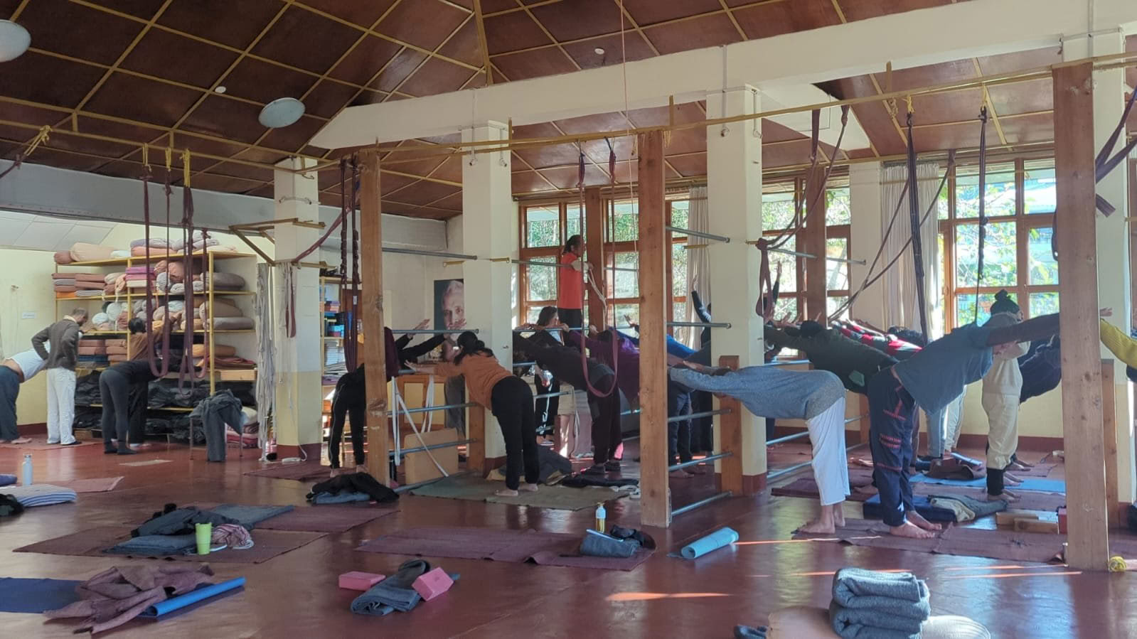 Curso intensivo de yoga de 160 horas en Dharamshala