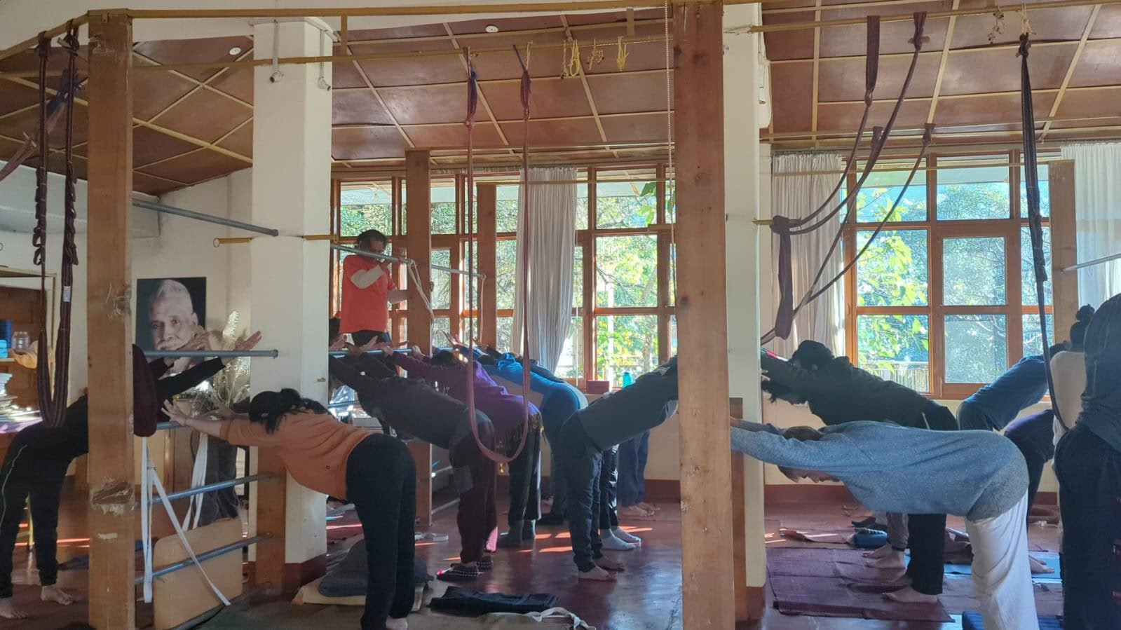 Curso intensivo de yoga de 160 horas en Dharamshala