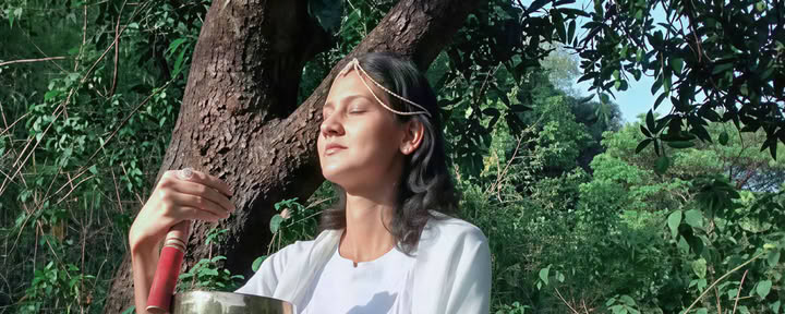 Formación de profesores de sanación con sonido de 9 días y 50 horas en Rishikesh, India