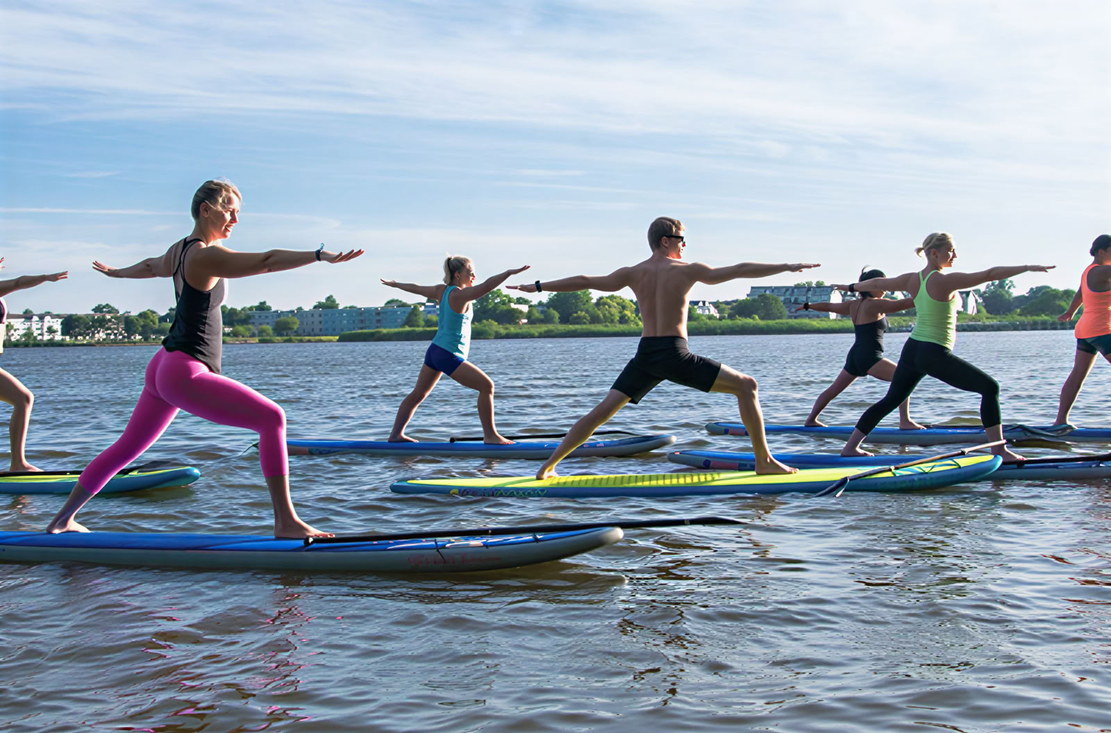 Campamento de surf y yoga de 7 días en Fuerteventura