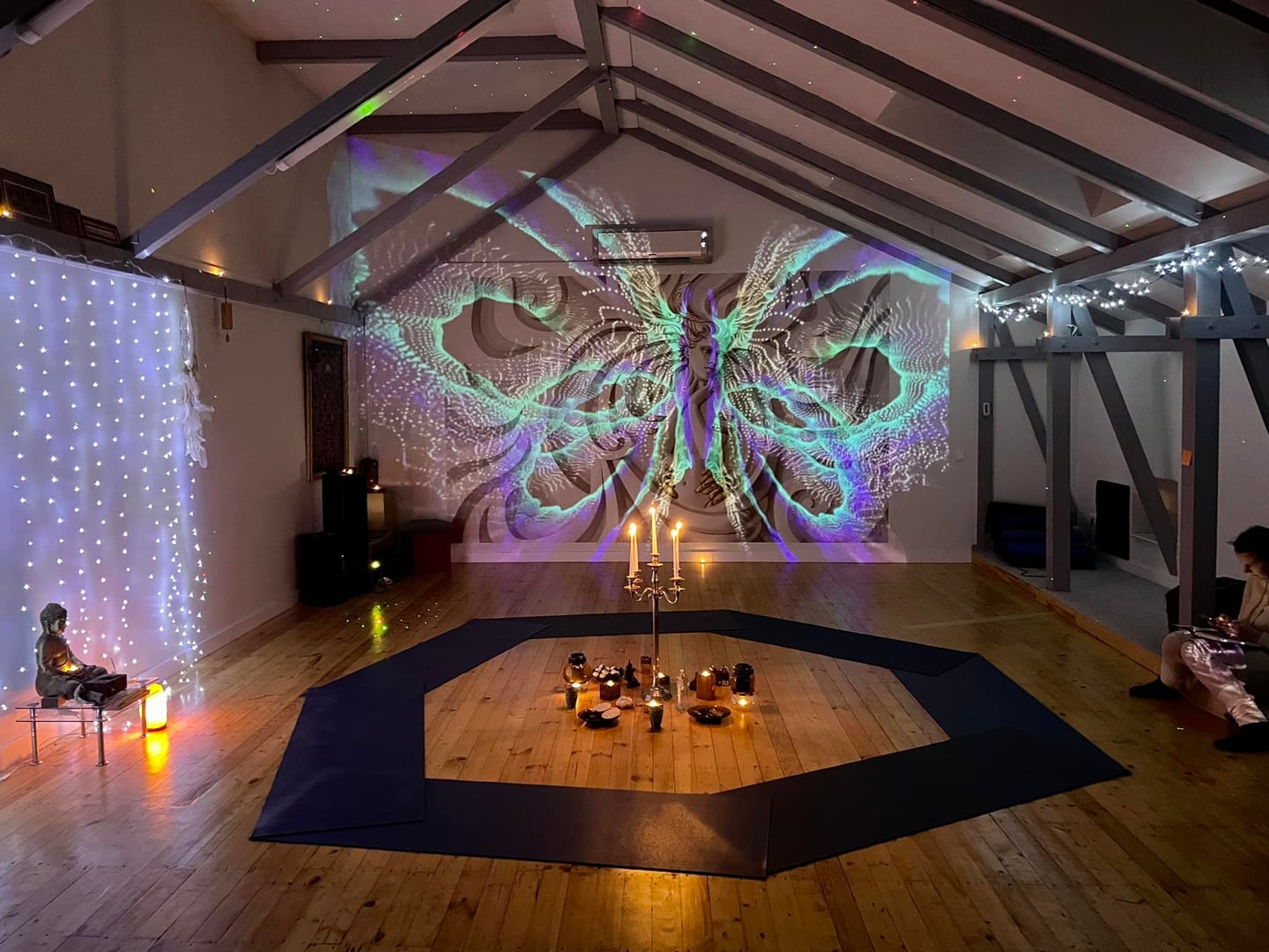 Centro de terapia y meditación "Seven Illusions