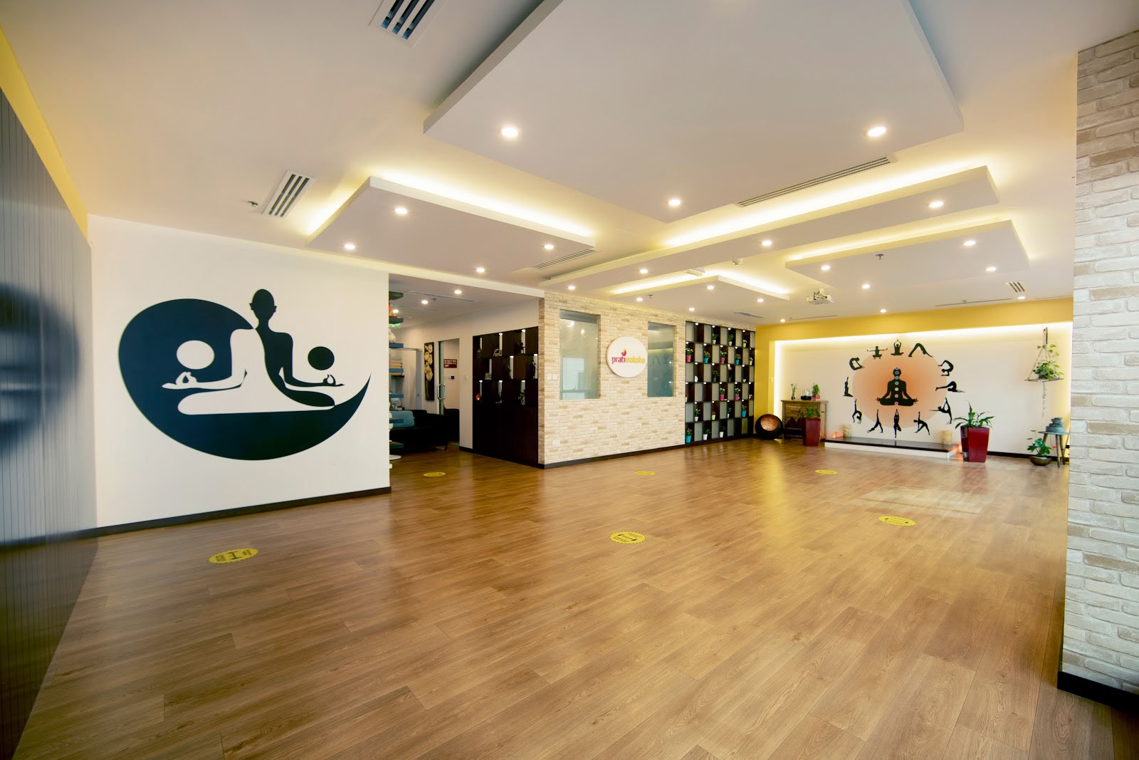 Pratimoksha Dubai - El Centro de Yoga Enlighten