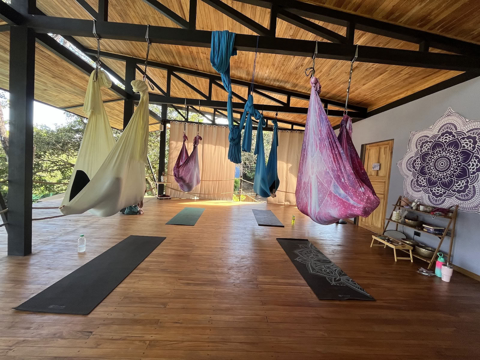 Hari OM Yoga y Bienestar