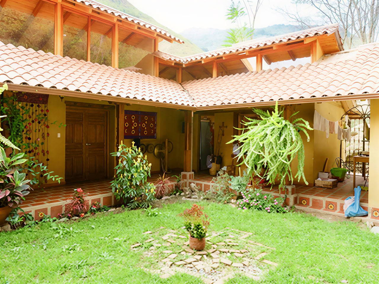 Casa del Sol Vilcabamba - Centro de Retiro de San Pedro y Ayahuasca