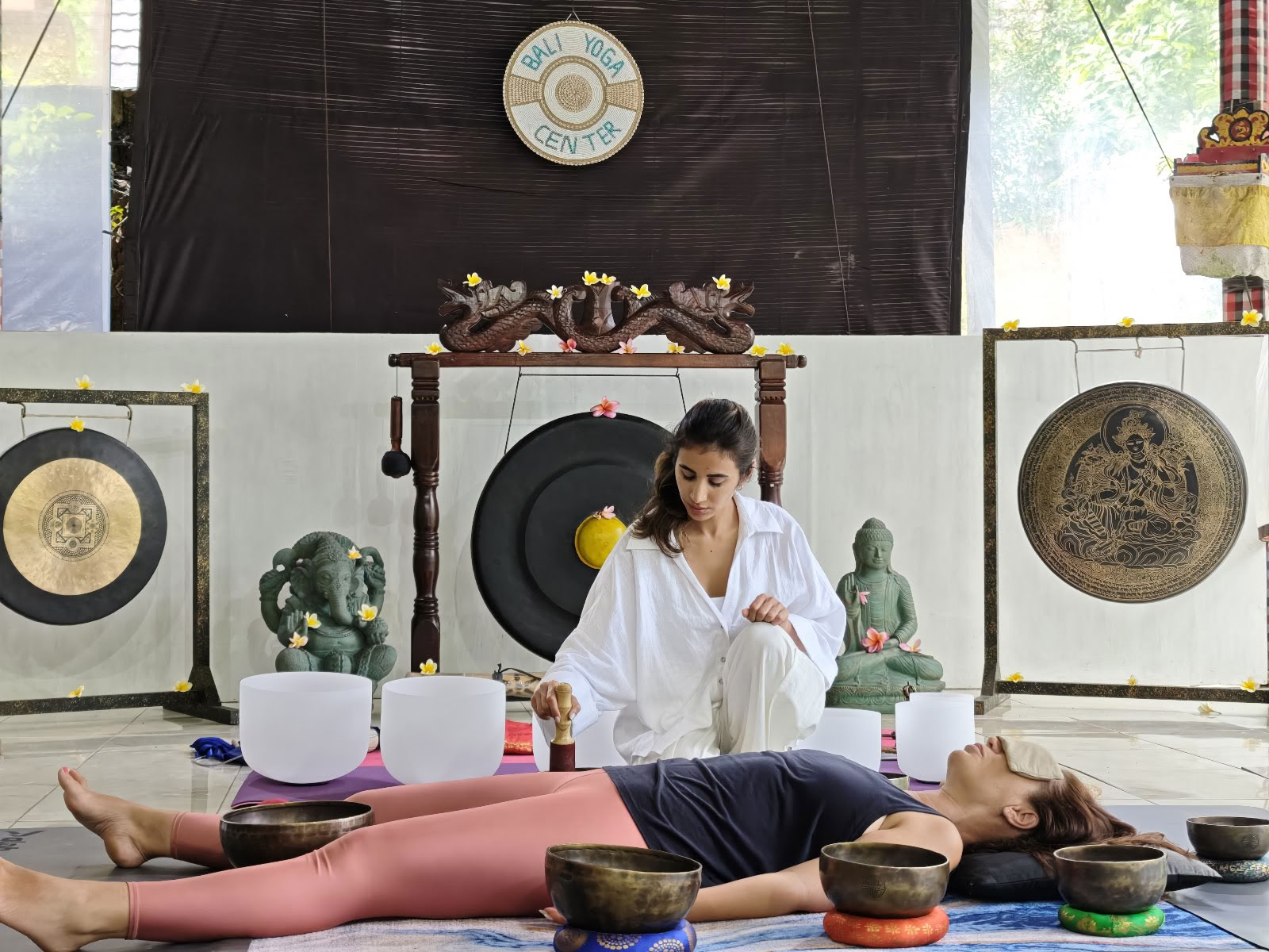 Bali Yoga Center - Clases de yoga y YTT en Ubud Bali