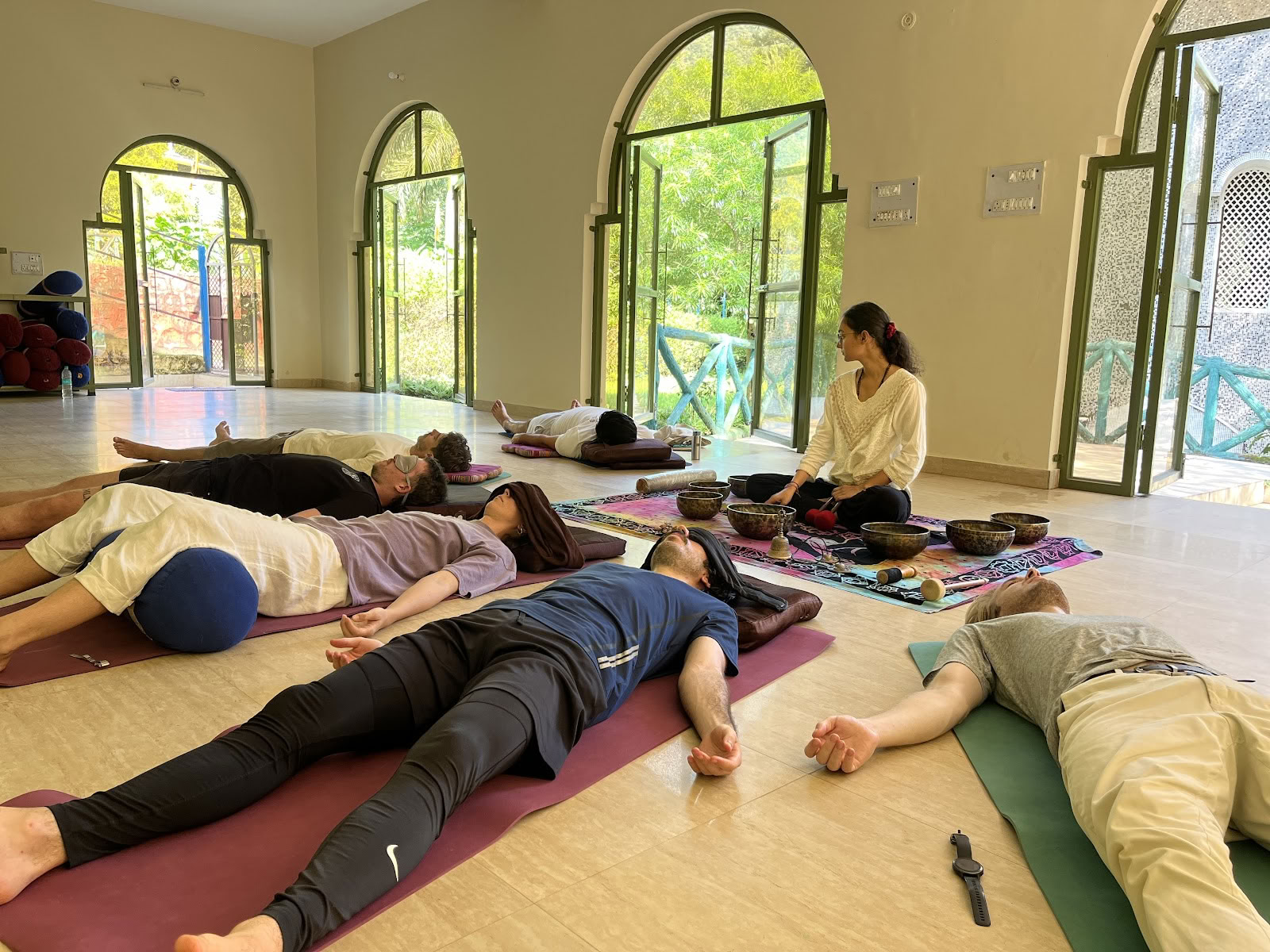 Abhyasa Yogmath | Ashram tradicional de yoga y meditación en Rishikesh, India
