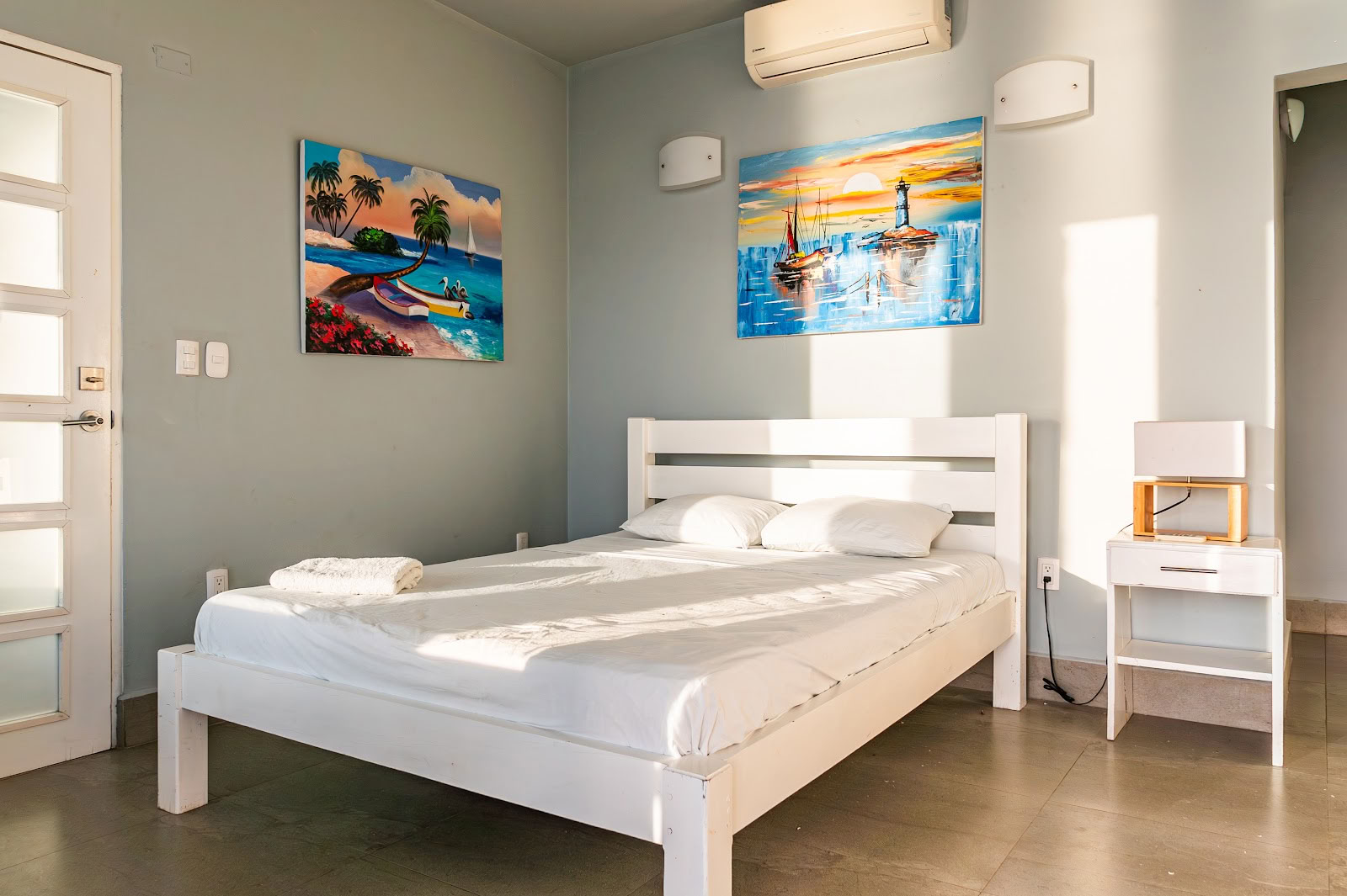 Magnific Rock - Surf Resort & Yoga Retiro Nicaragua
