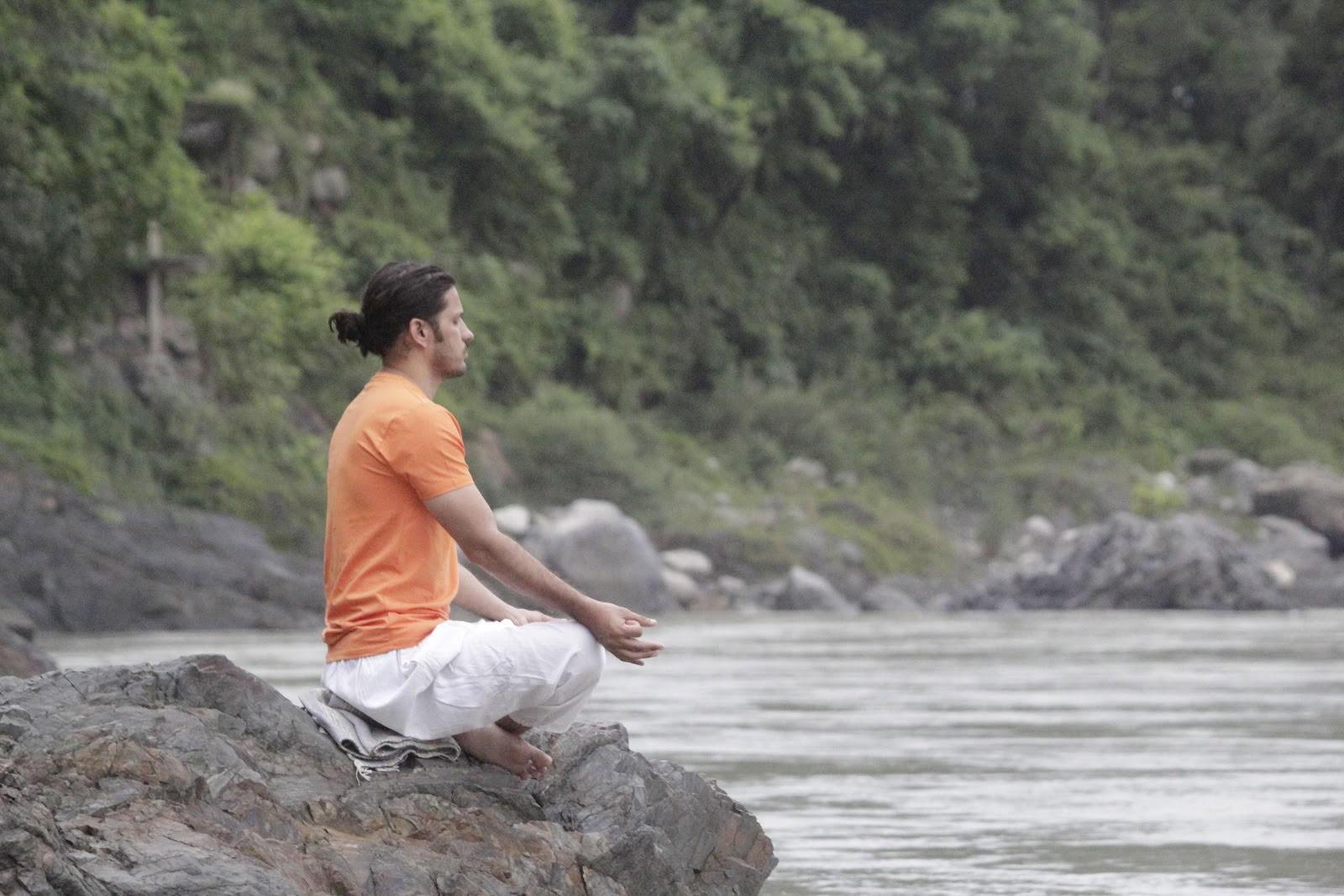 Fitfortunes Escuela Holística de Yoga y Sanación con Sonido