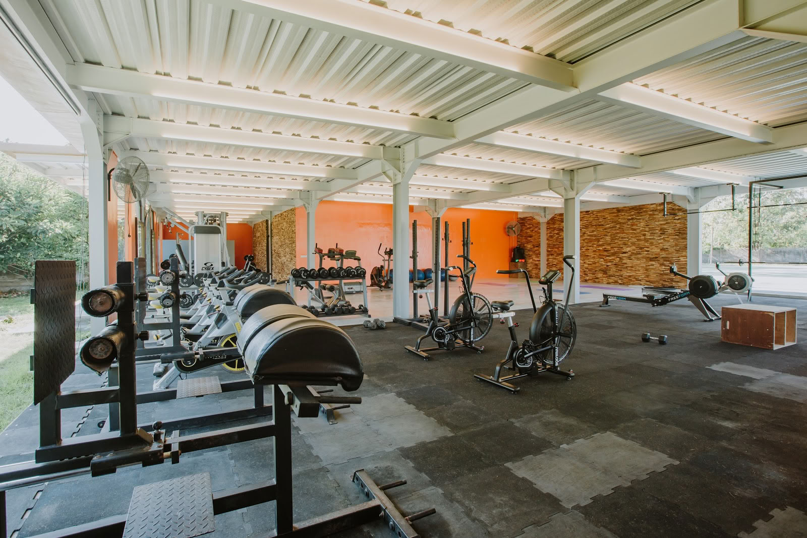 Pronoia Community | Resort de bienestar de lujo frente a la playa | Yoga, Fitness y retiros