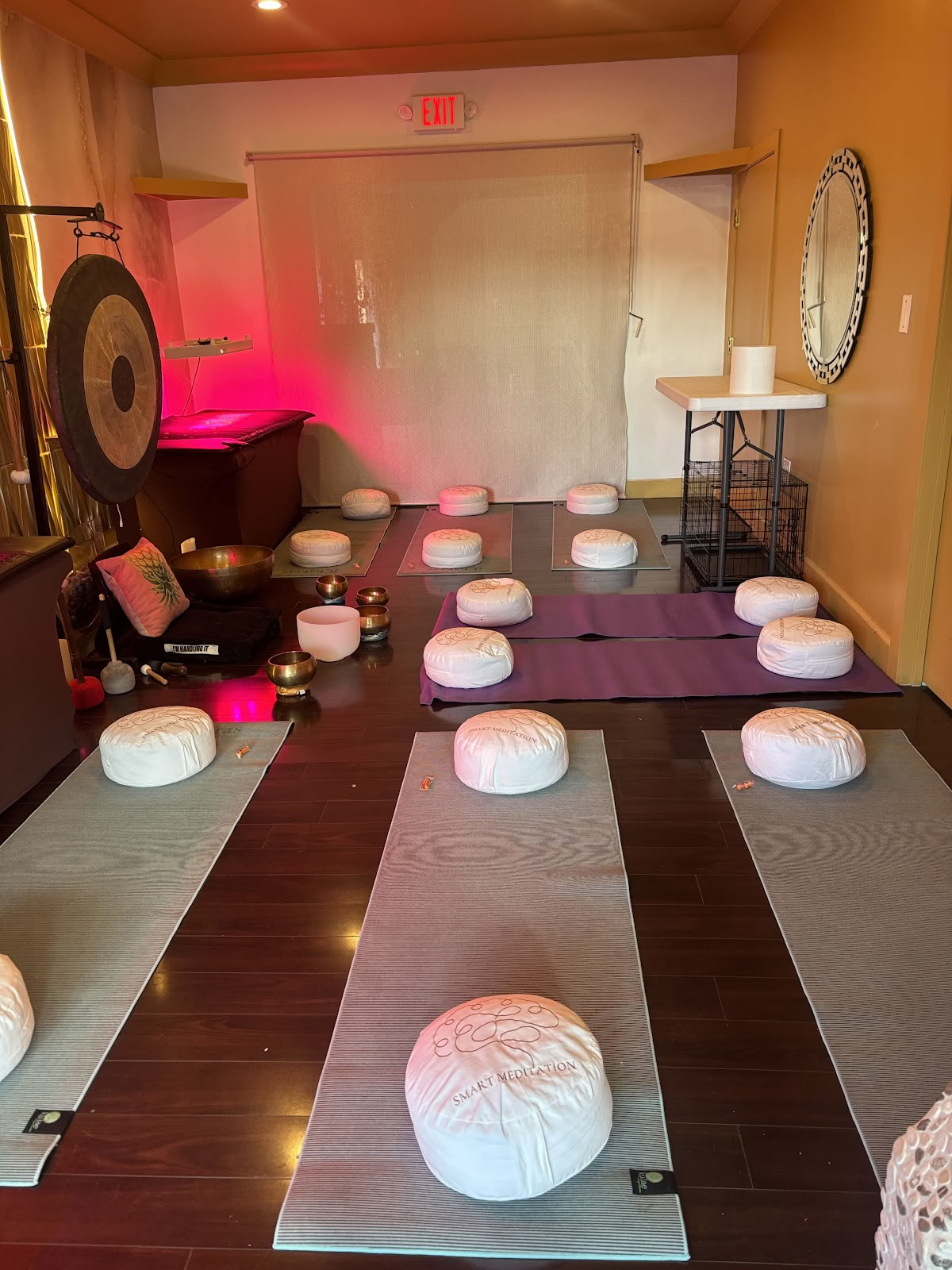 iChakras Smart Meditation Club + iJuice Lounge
