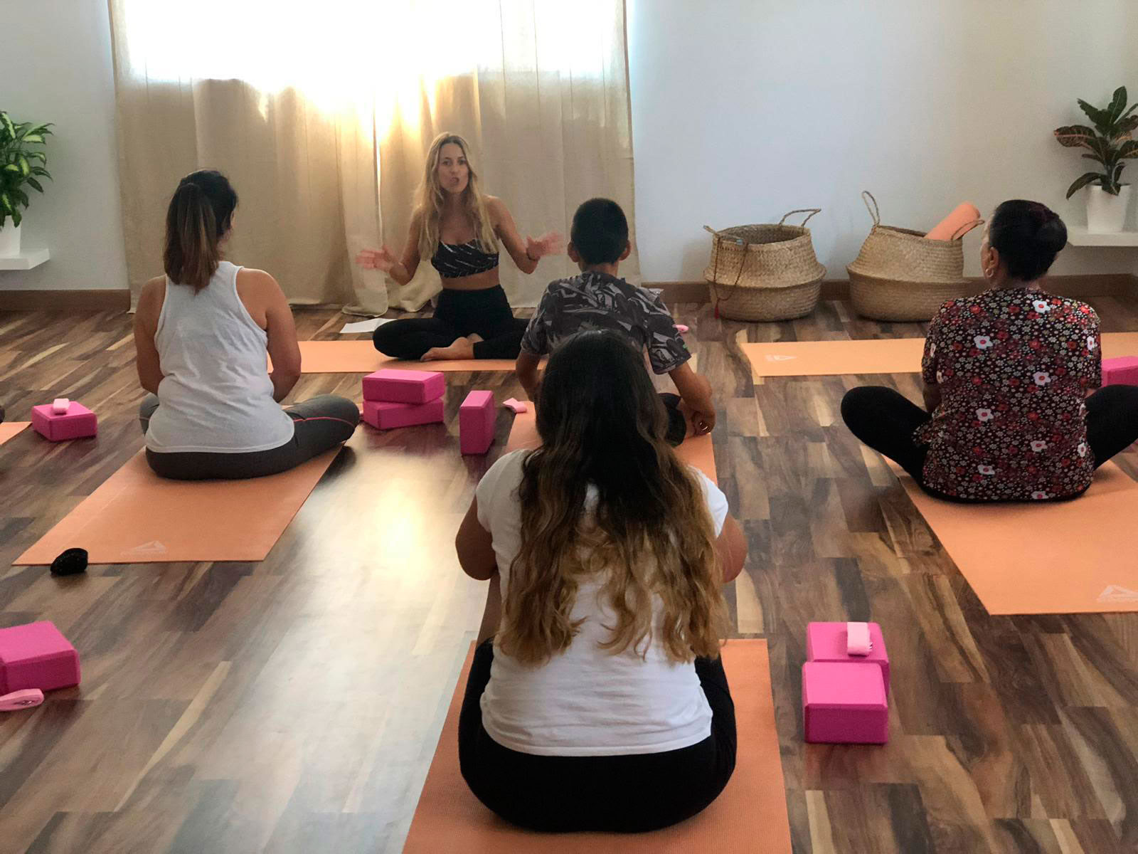 Mãe Yoga- Centro de Yoga en Calypo Fado - Casarrubios del Monte