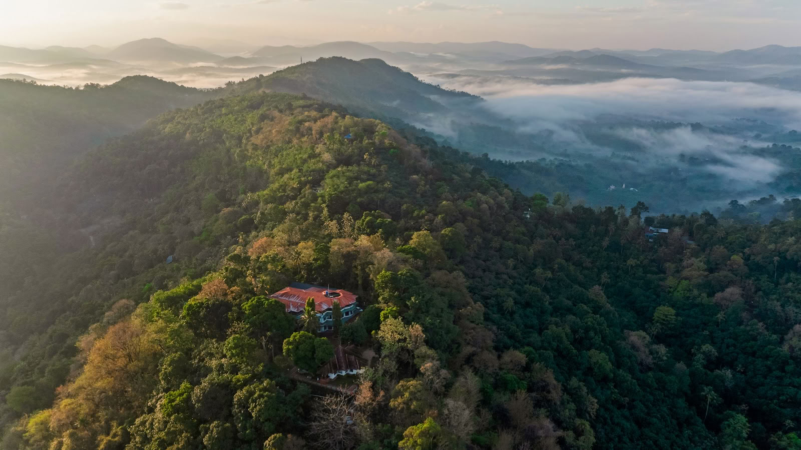 Chamundi Hill Palace Centro de Tratamiento Ayurveda