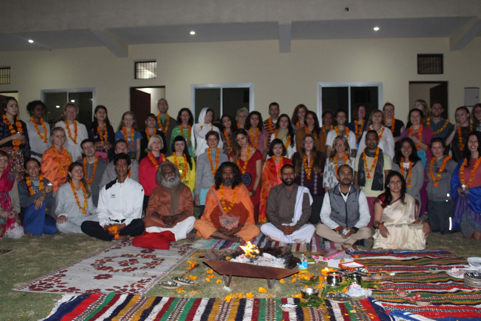 Akshi Yogashala - Formación de profesores de yoga en India