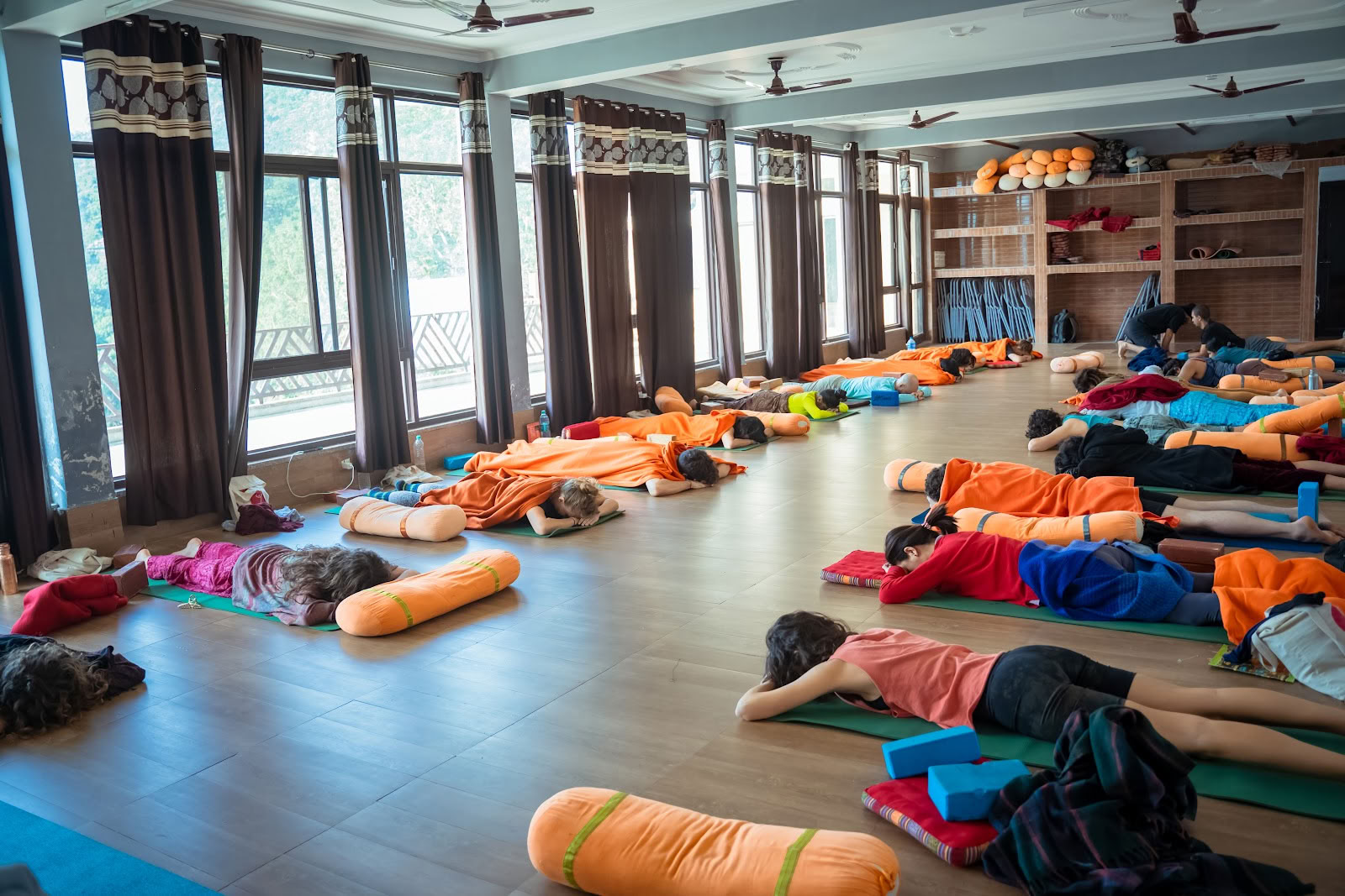 Academia de Vinyasa Yoga