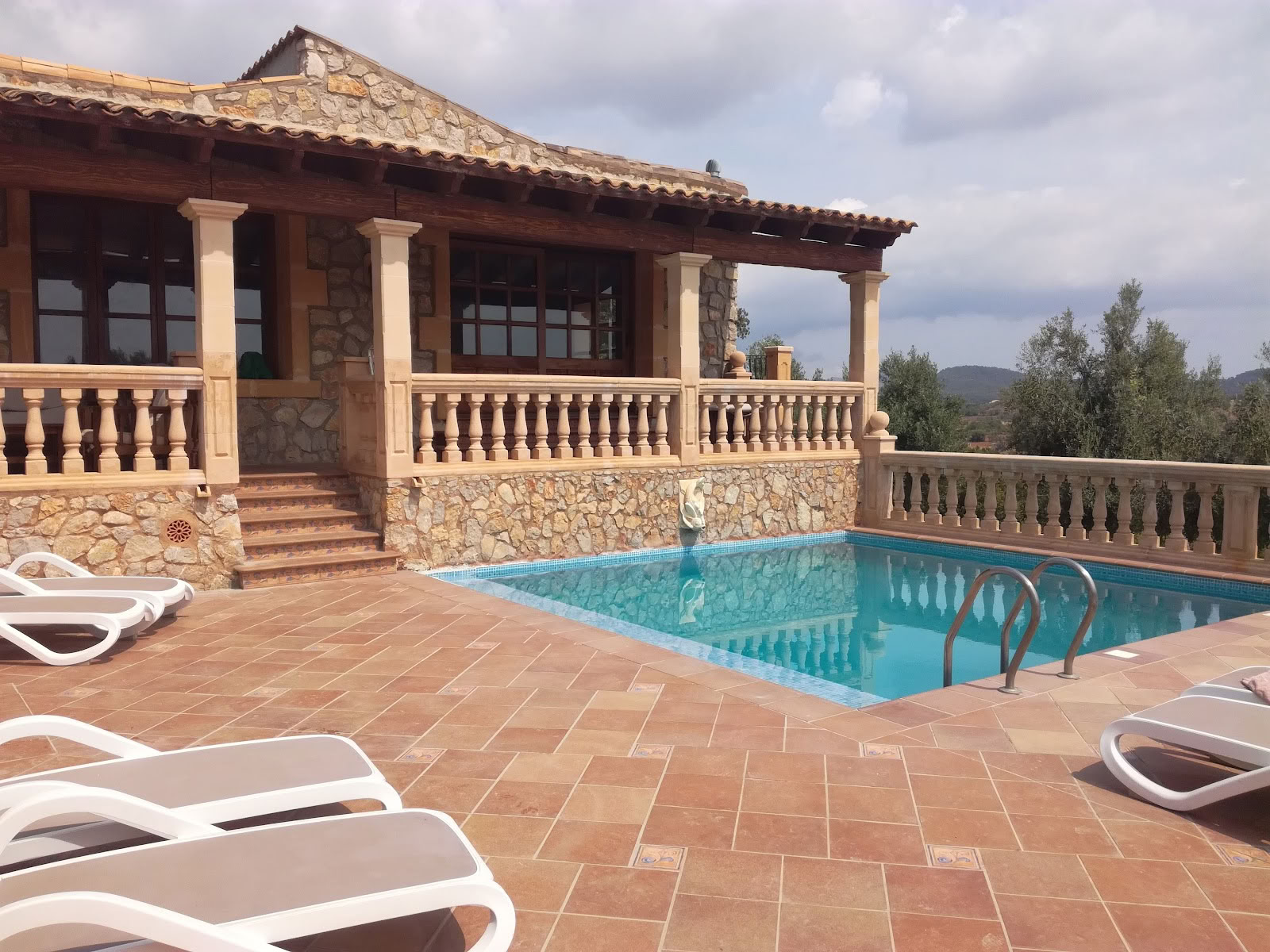 Ashram Mallorca | Viajes de respiración | EMDR e hipnosis | Coaching | Apertura del corazón y trabajo de visión