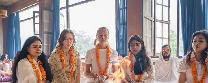Samadhi Yoga Ashram - La mejor escuela de yoga en Rishikesh, India