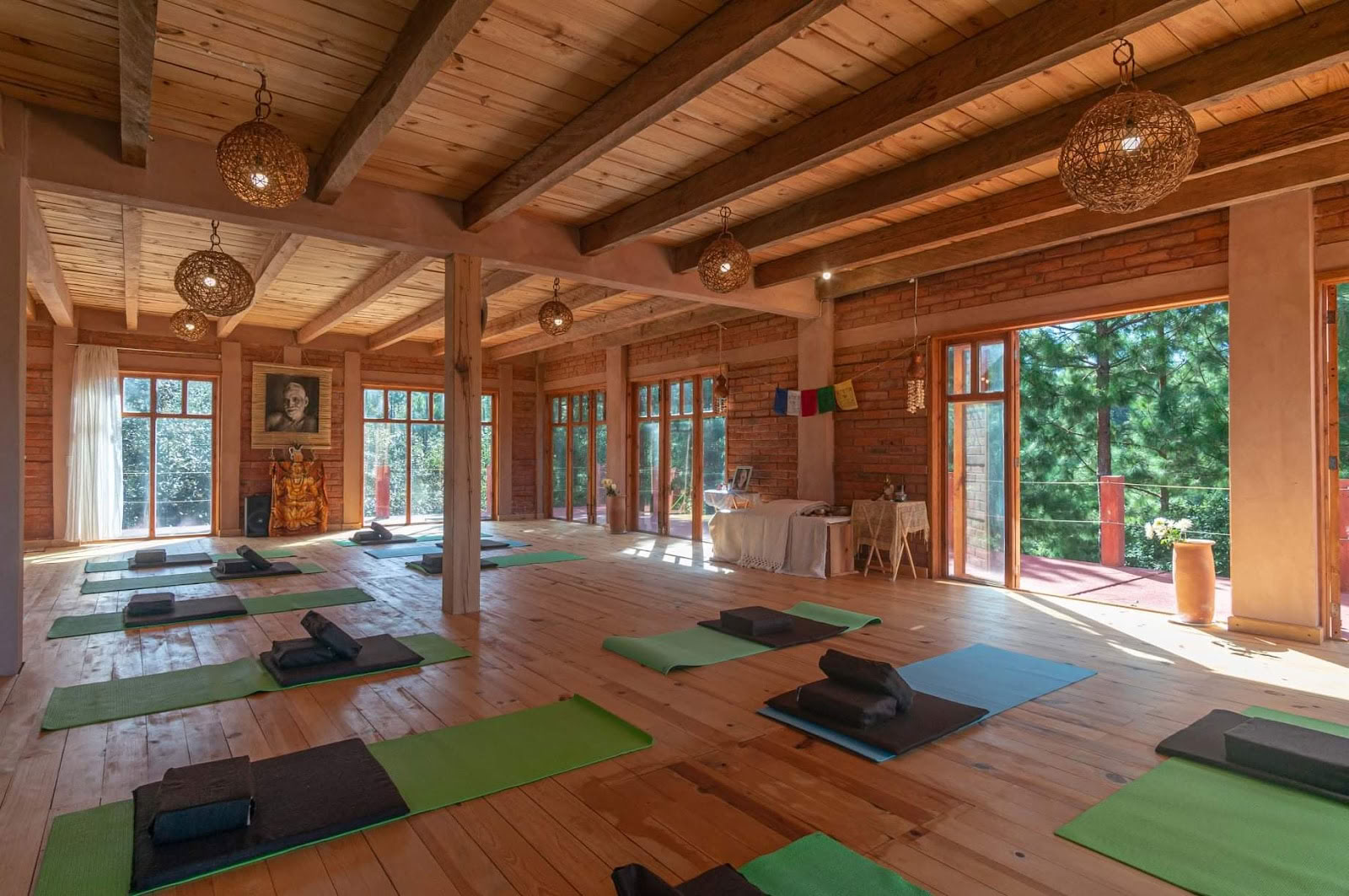 Centro de retiros de meditación y yoga de la familia Hridaya