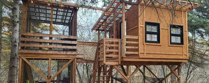 Alojamiento de lujo en cúpula junto al arroyo