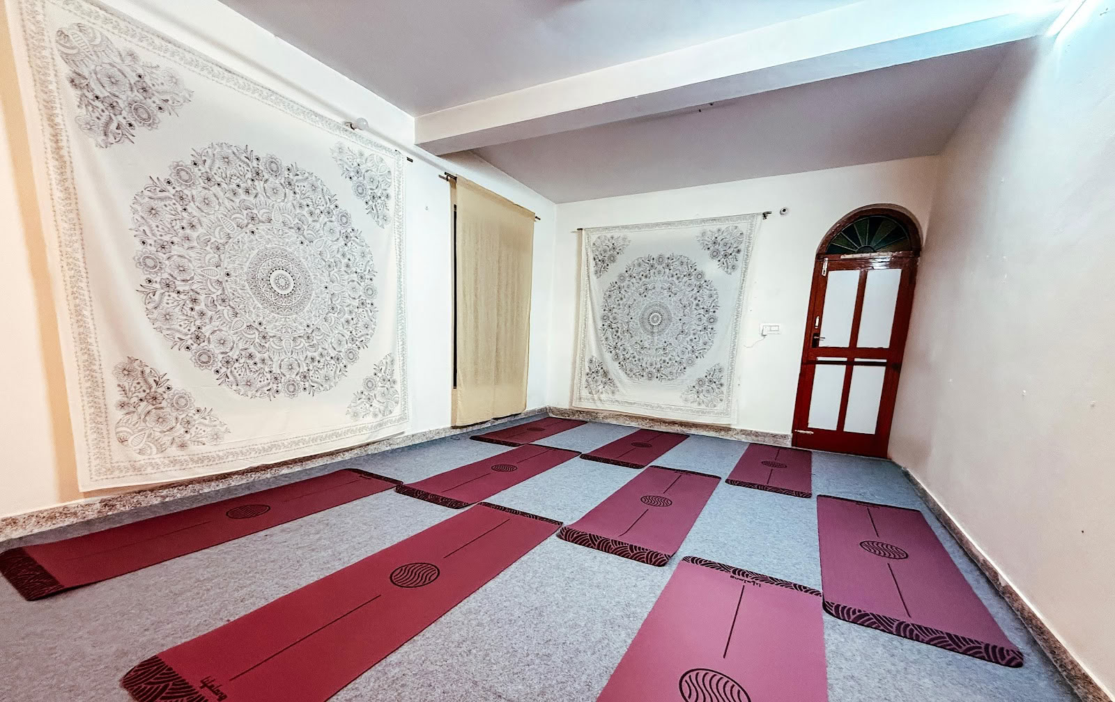 Casa de Yoga Bir
