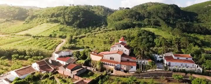Hotel de retiros de yoga y surf Buddha