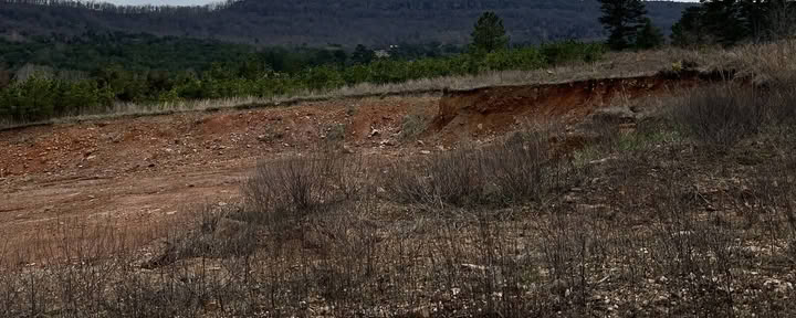 Campamento Iron Bluffs