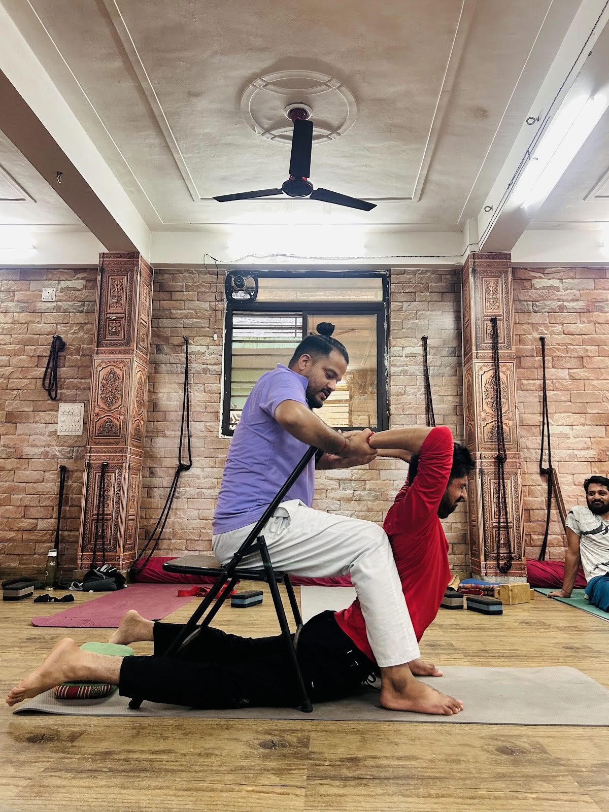 Drishti Yogshala Rishikesh (Escuela de yoga)