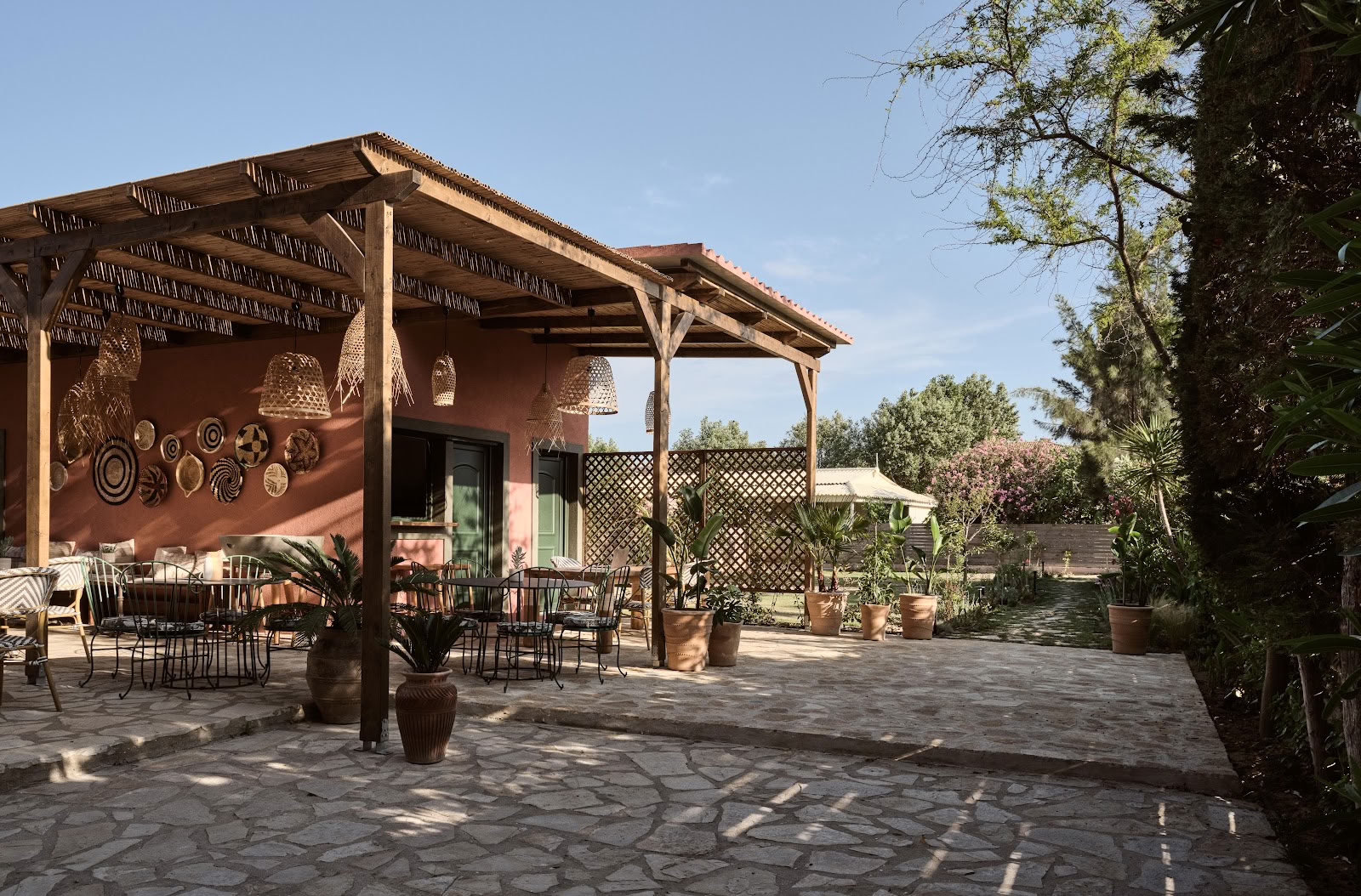 Retiro Anemelia - Explora y recarga